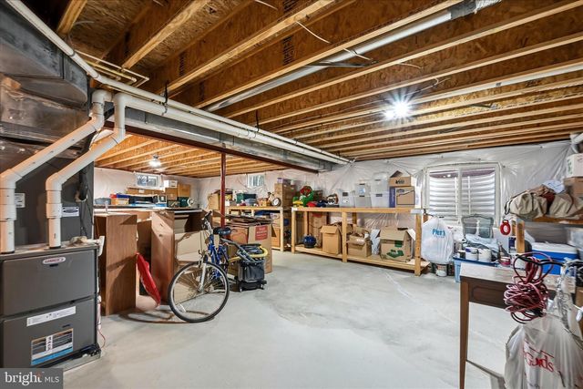 105 LADYSMITH DR, Stephens City, VA 22655