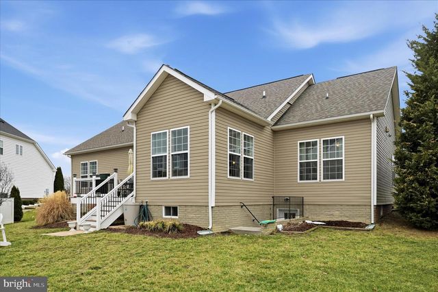 105 LADYSMITH DR, Stephens City, VA 22655