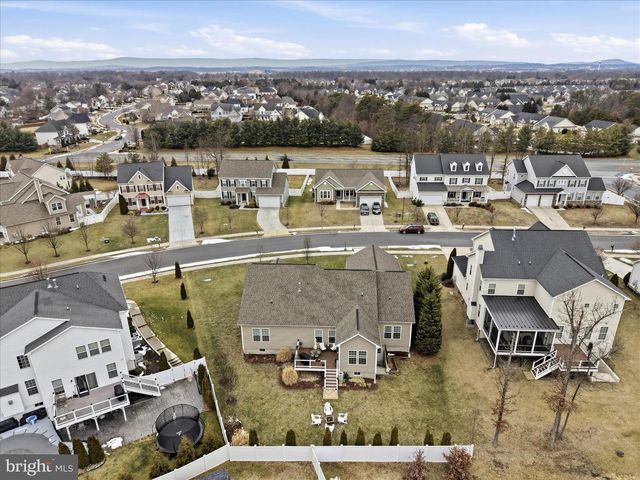 105 LADYSMITH DR, Stephens City, VA 22655