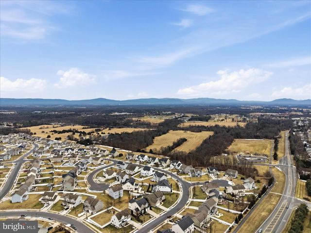 105 LADYSMITH DR, Stephens City, VA 22655