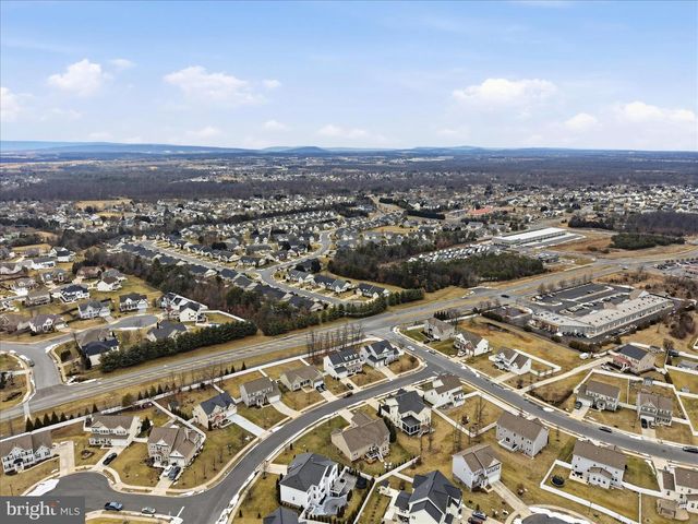 105 LADYSMITH DR, Stephens City, VA 22655