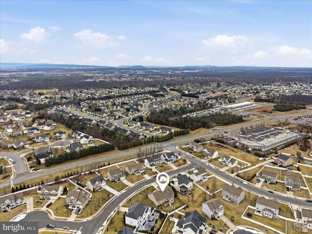 105 LADYSMITH DR, Stephens City, VA 22655