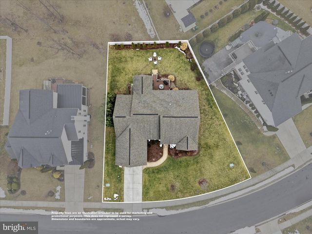 105 LADYSMITH DR, Stephens City, VA 22655