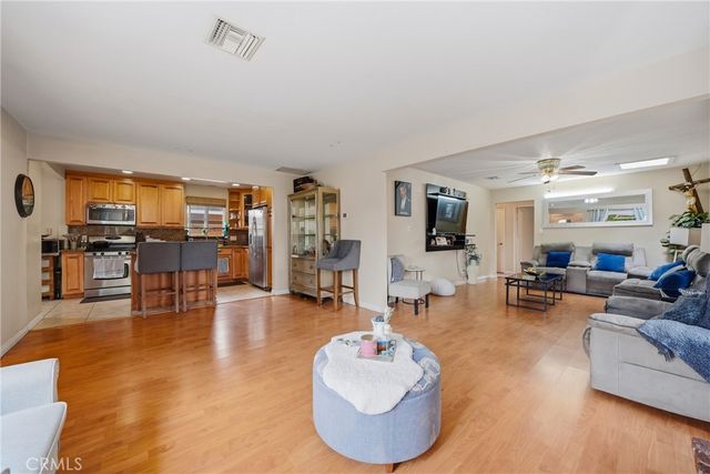 679 Bridwell, Glendora, CA 91741