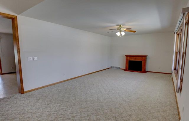 588 Ann Court, Berlin, WI 54923