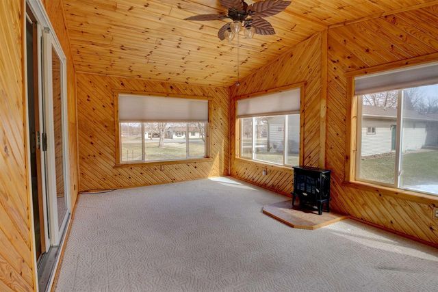 588 Ann Court, Berlin, WI 54923