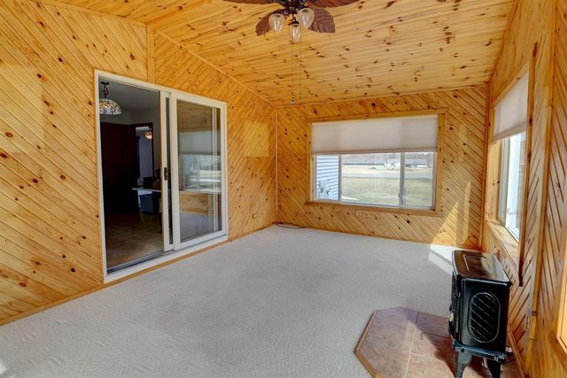 588 Ann Court, Berlin, WI 54923