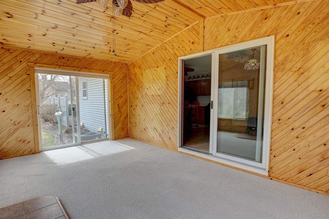 588 Ann Court, Berlin, WI 54923