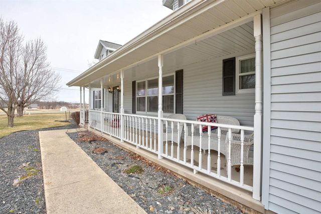 588 Ann Court, Berlin, WI 54923