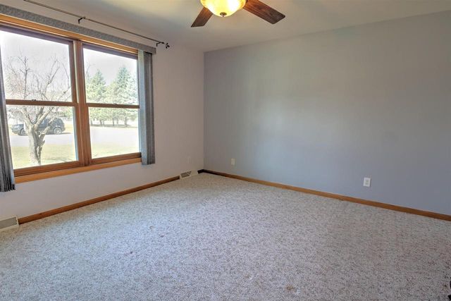 588 Ann Court, Berlin, WI 54923