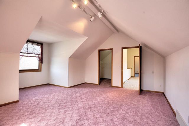 588 Ann Court, Berlin, WI 54923