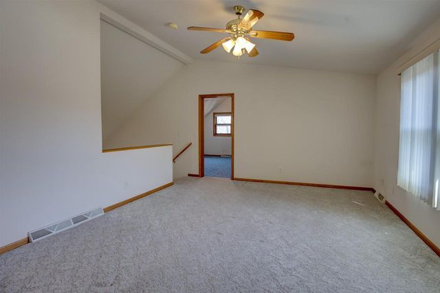 588 Ann Court, Berlin, WI 54923