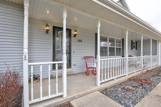 588 Ann Court, Berlin, WI 54923