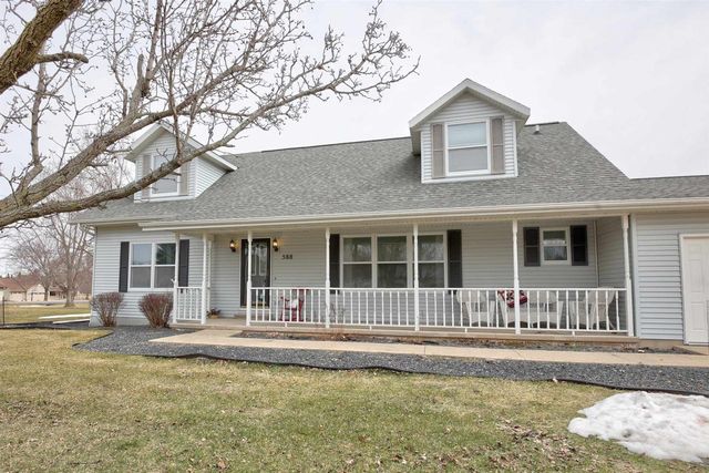 588 Ann Court, Berlin, WI 54923