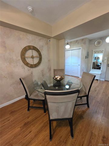 518 Beach 139th Street A6, Belle Harbor, NY 11694