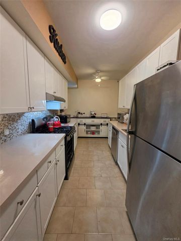 518 Beach 139th Street A6, Belle Harbor, NY 11694