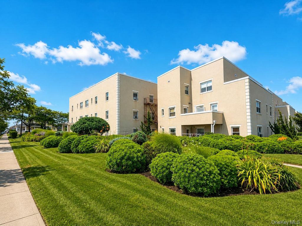 518 Beach 139th Street A6, Belle Harbor, NY 11694
