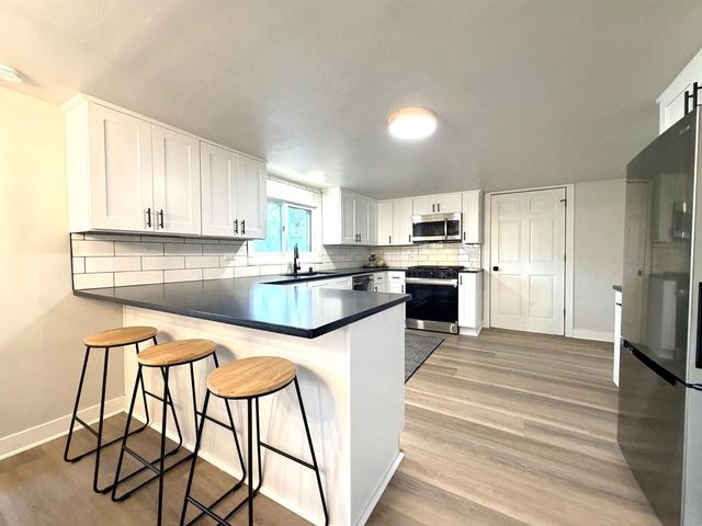 N71W22103 Good Hope ROAD, Lisbon, WI 53089