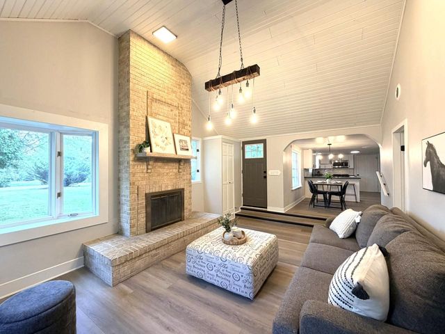 N71W22103 Good Hope ROAD, Lisbon, WI 53089