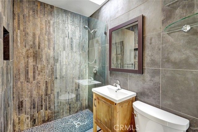 2428 Hutchison Street, Vista, CA 92084