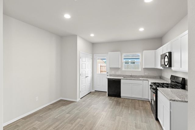 348 Jade ST, Maxwell, TX 78656