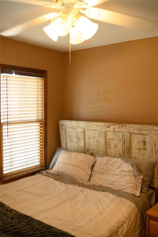 711 E 14th Street N, Newton, IA 50208