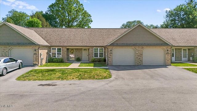 61 Chatfield Square 61, Johnson City, TN 37615