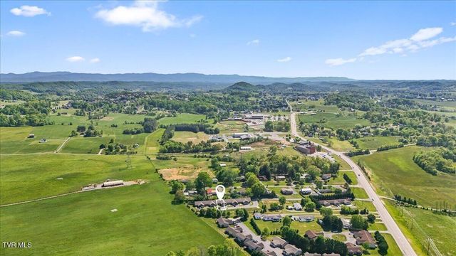 61 Chatfield Square 61, Johnson City, TN 37615