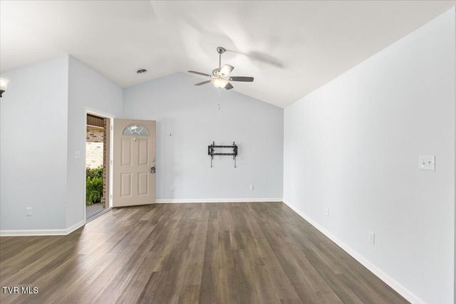 61 Chatfield Square 61, Johnson City, TN 37615