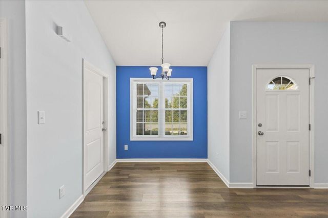 61 Chatfield Square 61, Johnson City, TN 37615