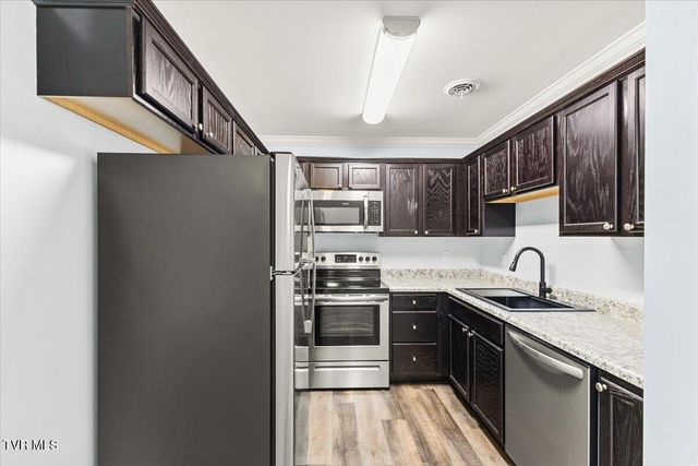61 Chatfield Square 61, Johnson City, TN 37615