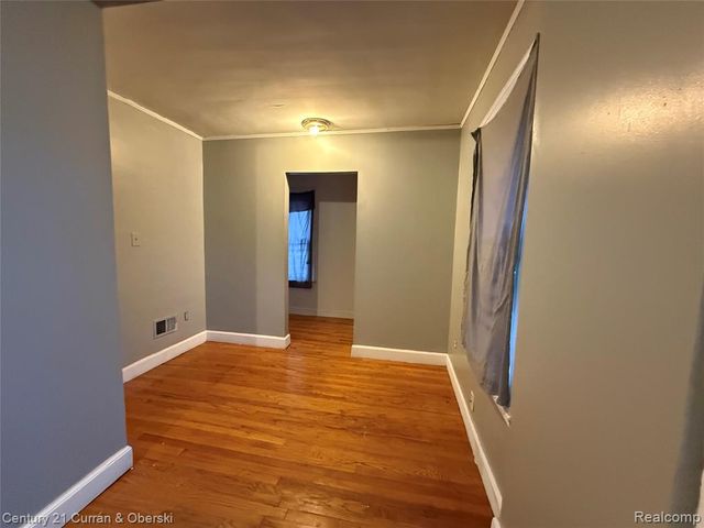 7261 N Rutherford Street, Detroit, MI 48228