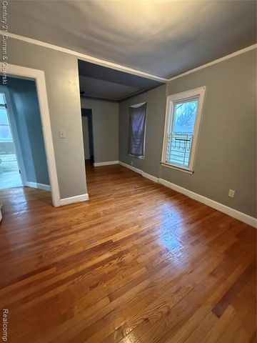 7261 N Rutherford Street, Detroit, MI 48228