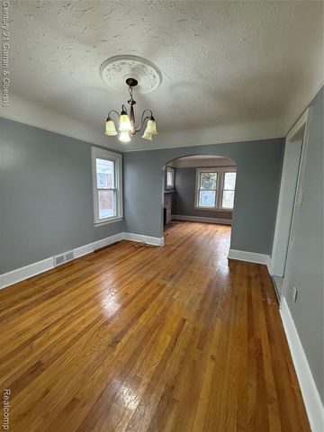 7261 N Rutherford Street, Detroit, MI 48228