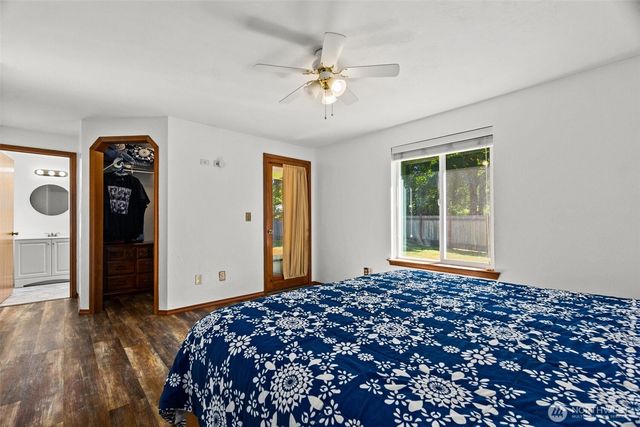 3930 Oxford Loop SE, Lacey, WA 98503