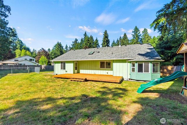 3930 Oxford Loop SE, Lacey, WA 98503