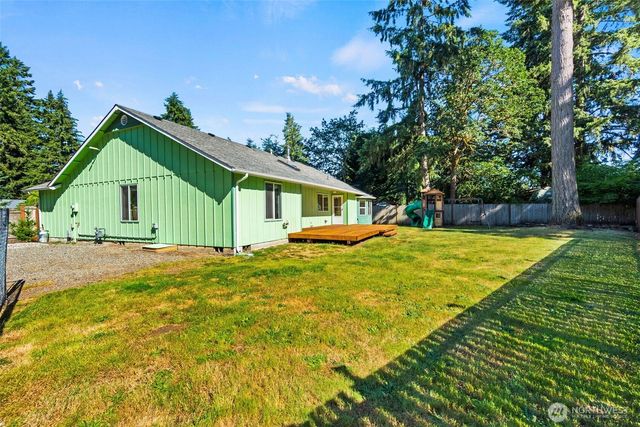 3930 Oxford Loop SE, Lacey, WA 98503