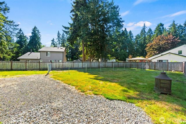 3930 Oxford Loop SE, Lacey, WA 98503