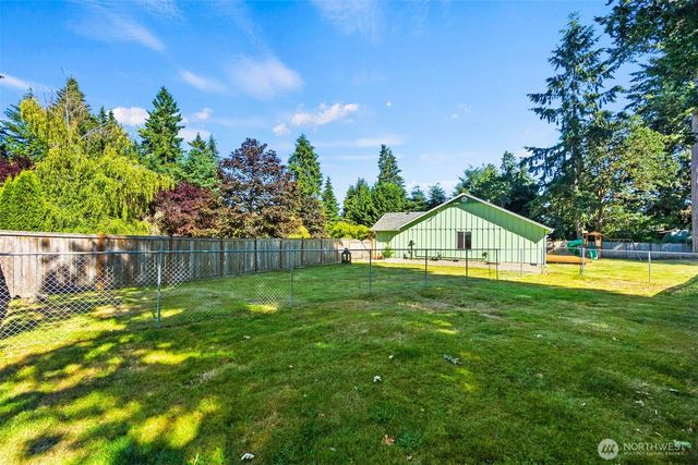 3930 Oxford Loop SE, Lacey, WA 98503