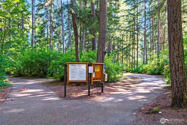 3930 Oxford Loop SE, Lacey, WA 98503