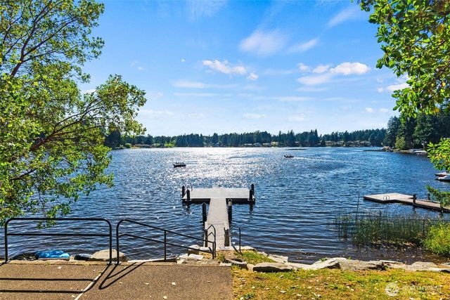 3930 Oxford Loop SE, Lacey, WA 98503