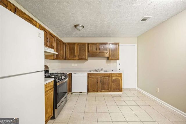 5426 Martins Crossing Road, Stone Mountain, GA 30088