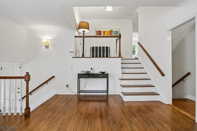 23 Club Dr, Summit City, NJ 07901