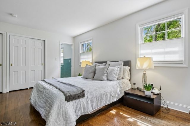 23 Club Dr, Summit City, NJ 07901