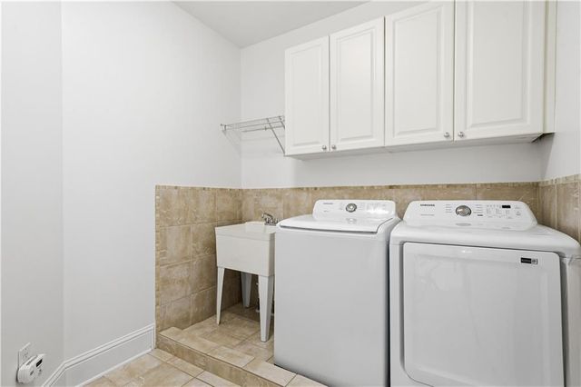 6740 Castleton Drive, Sandy Springs, GA 30328