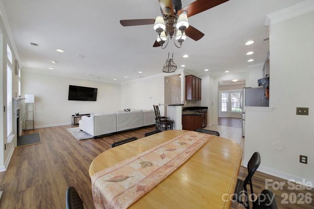 415 Foilage Court, Lake Wylie, SC 29710