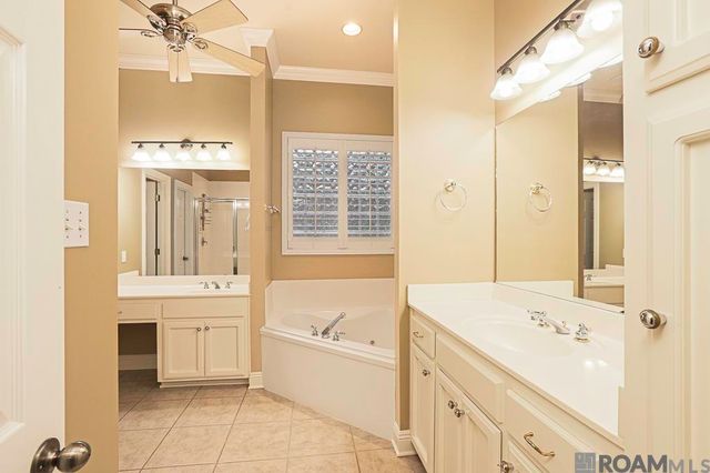 17314 Sweet Olive Ave, Baton Rouge, LA 70817