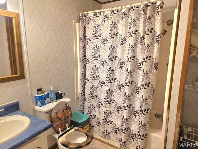 19526 McColgin Road, Raymondville, MO 65555