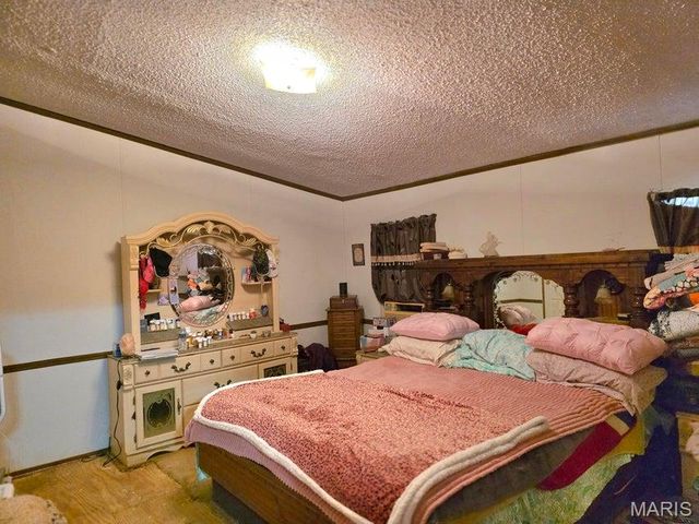 19526 McColgin Road, Raymondville, MO 65555