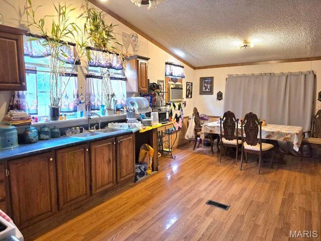 19526 McColgin Road, Raymondville, MO 65555